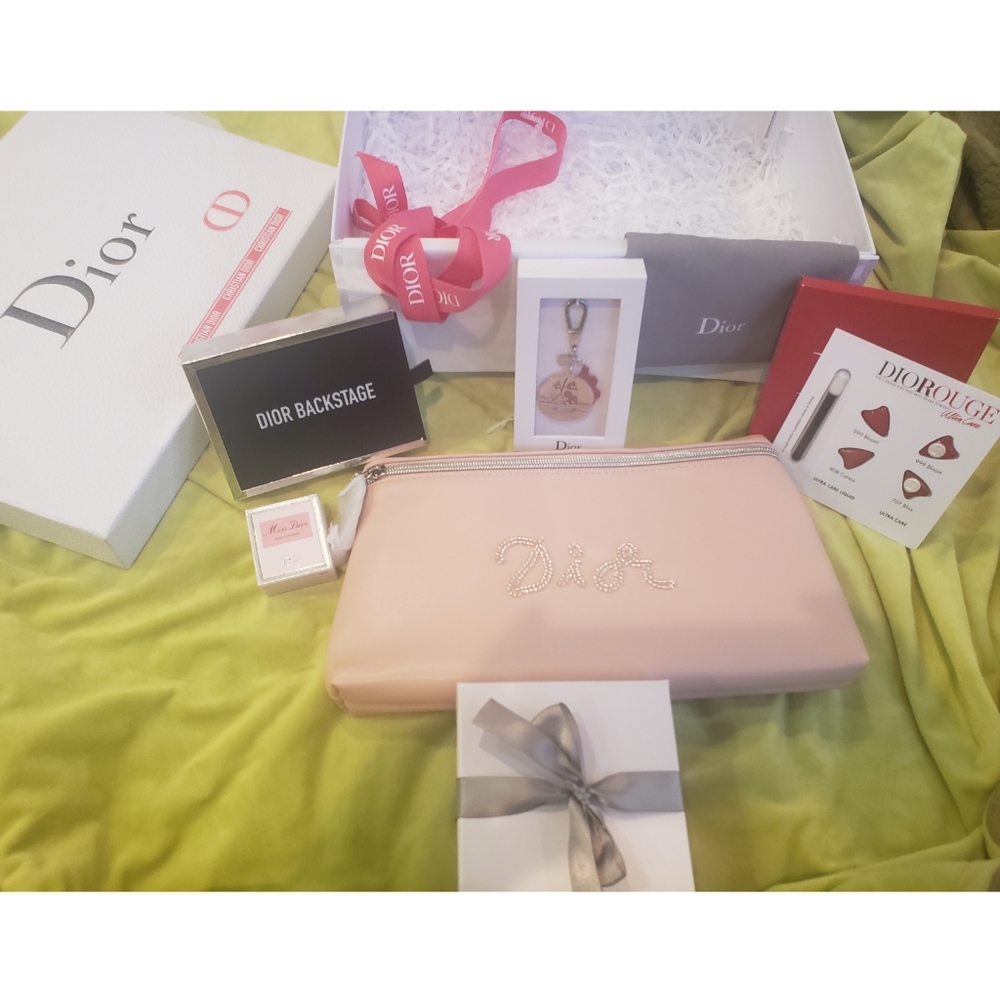 DIOR Soft Pink Pouch Gift Set (BRAND NEW)